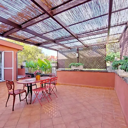 Prati Charming Attic Διαμέρισμα