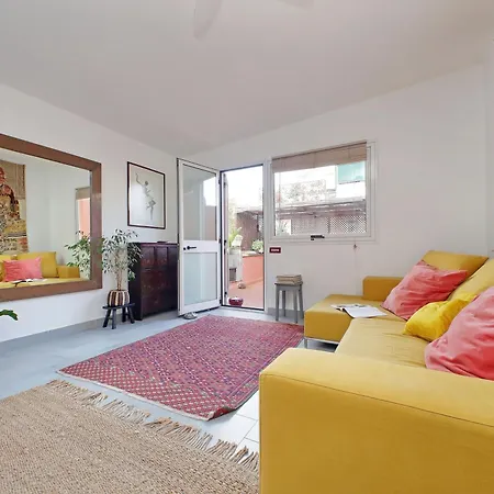Prati Charming Attic Διαμέρισμα
